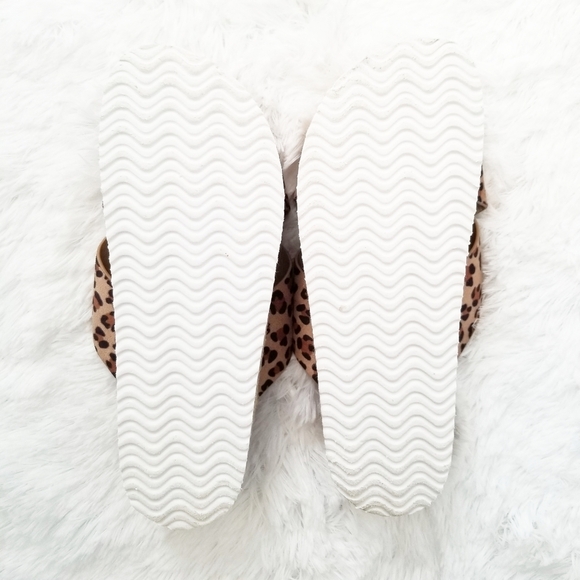 Leopard Platform Slide Sandals - Picture 5 of 6